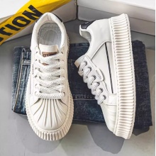 男鞋2025新款冬季百搭休闲板鞋青少年增高防滑运动小白潮鞋