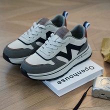 阿甘男鞋2025新款冬季休闲跑步运动鞋青少年防滑增高软底老爹潮鞋